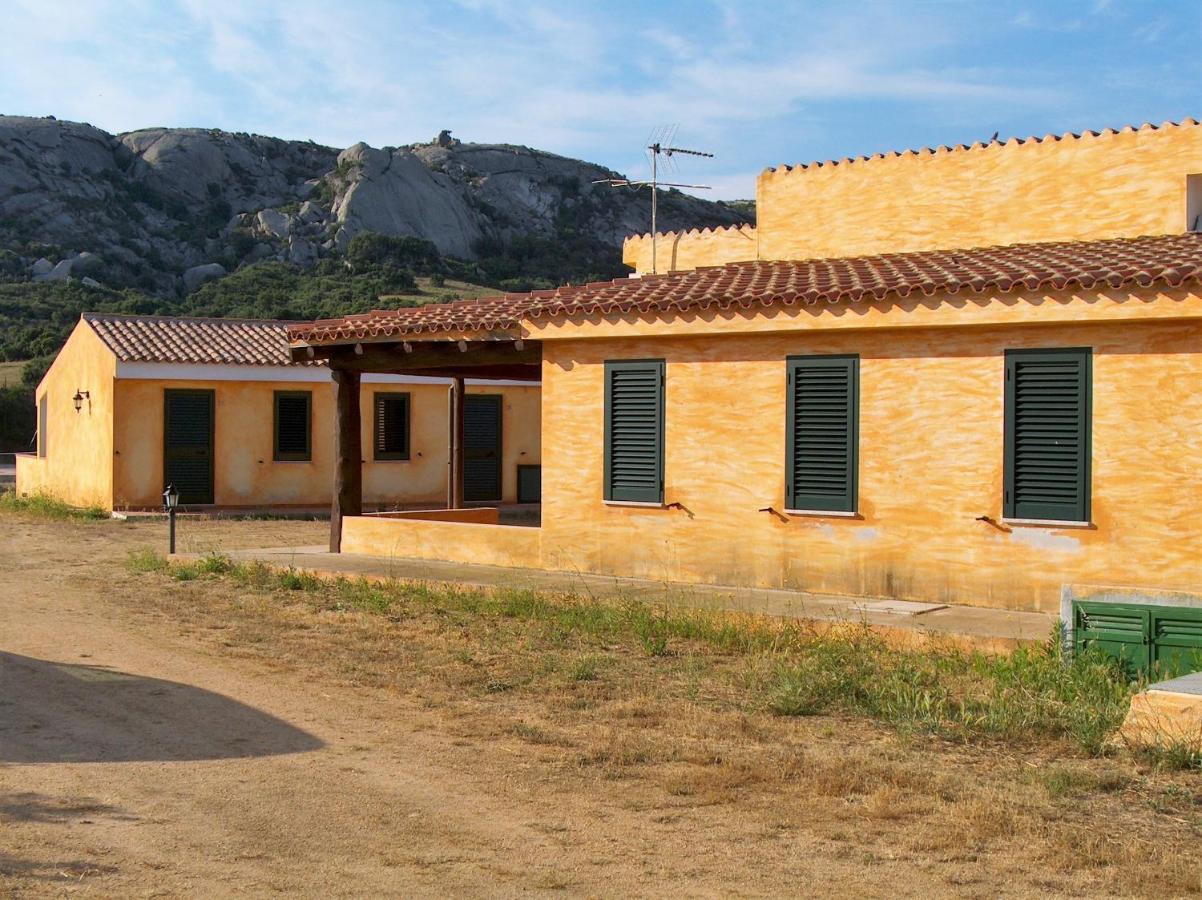 Agriturismo Lu Branu Arzachena Exteriör bild